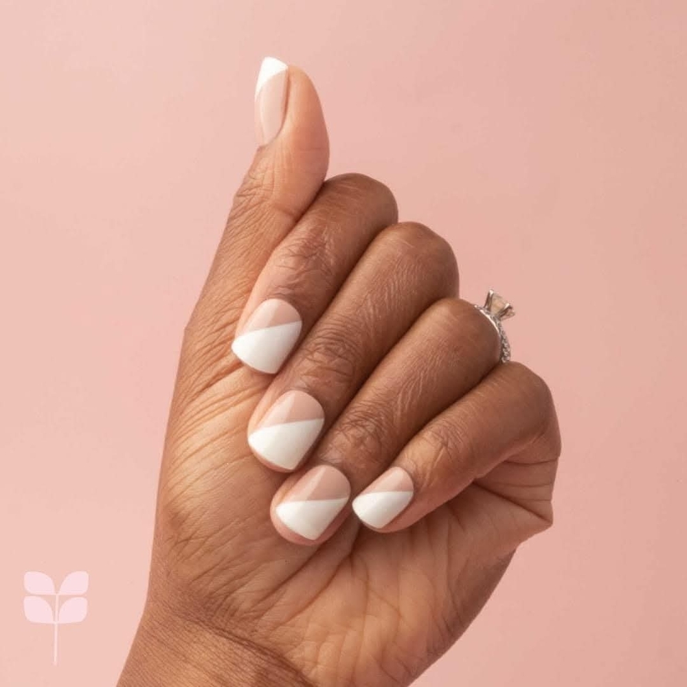 Red Aspen Connie Casual Nails